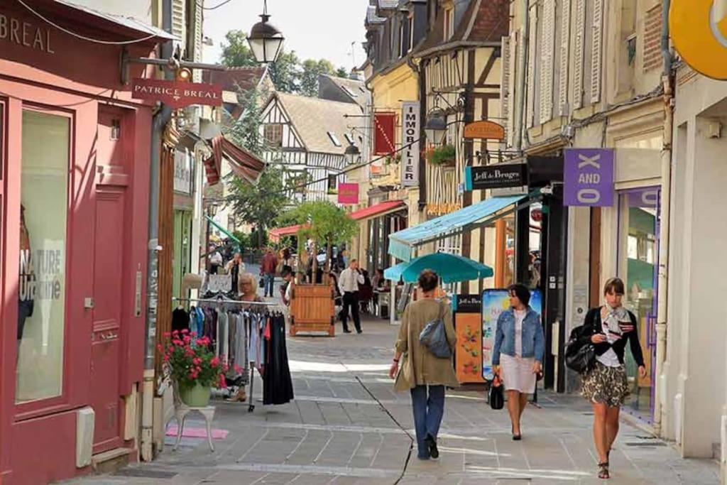 Appartamento Le Petit Paris Compiègne Esterno foto