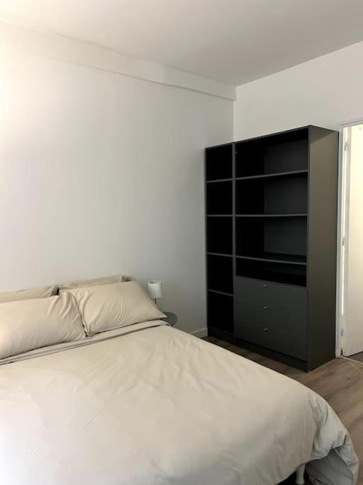 Appartamento Le Petit Paris Compiègne Esterno foto
